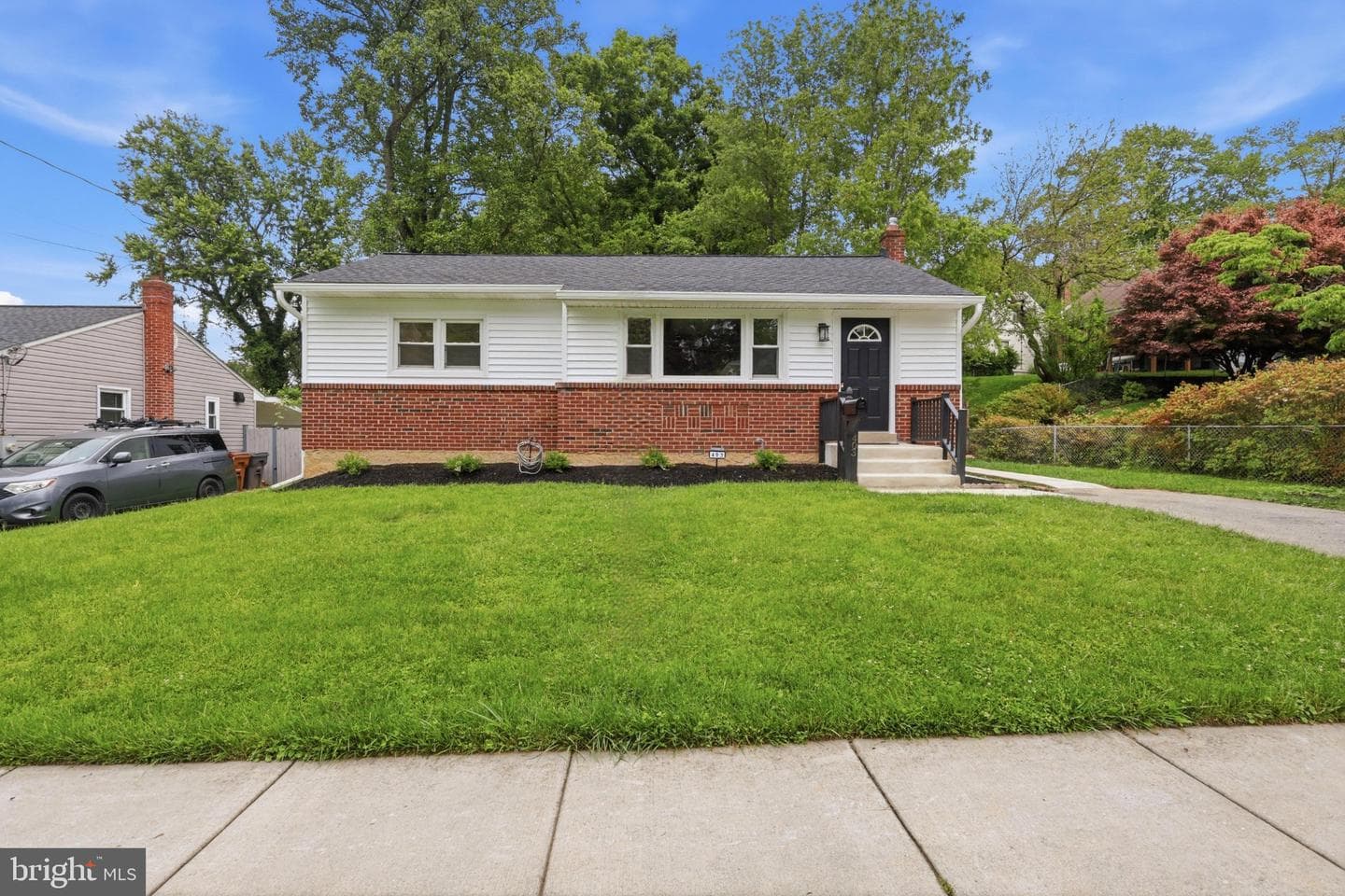 403 Carl Street photo 1