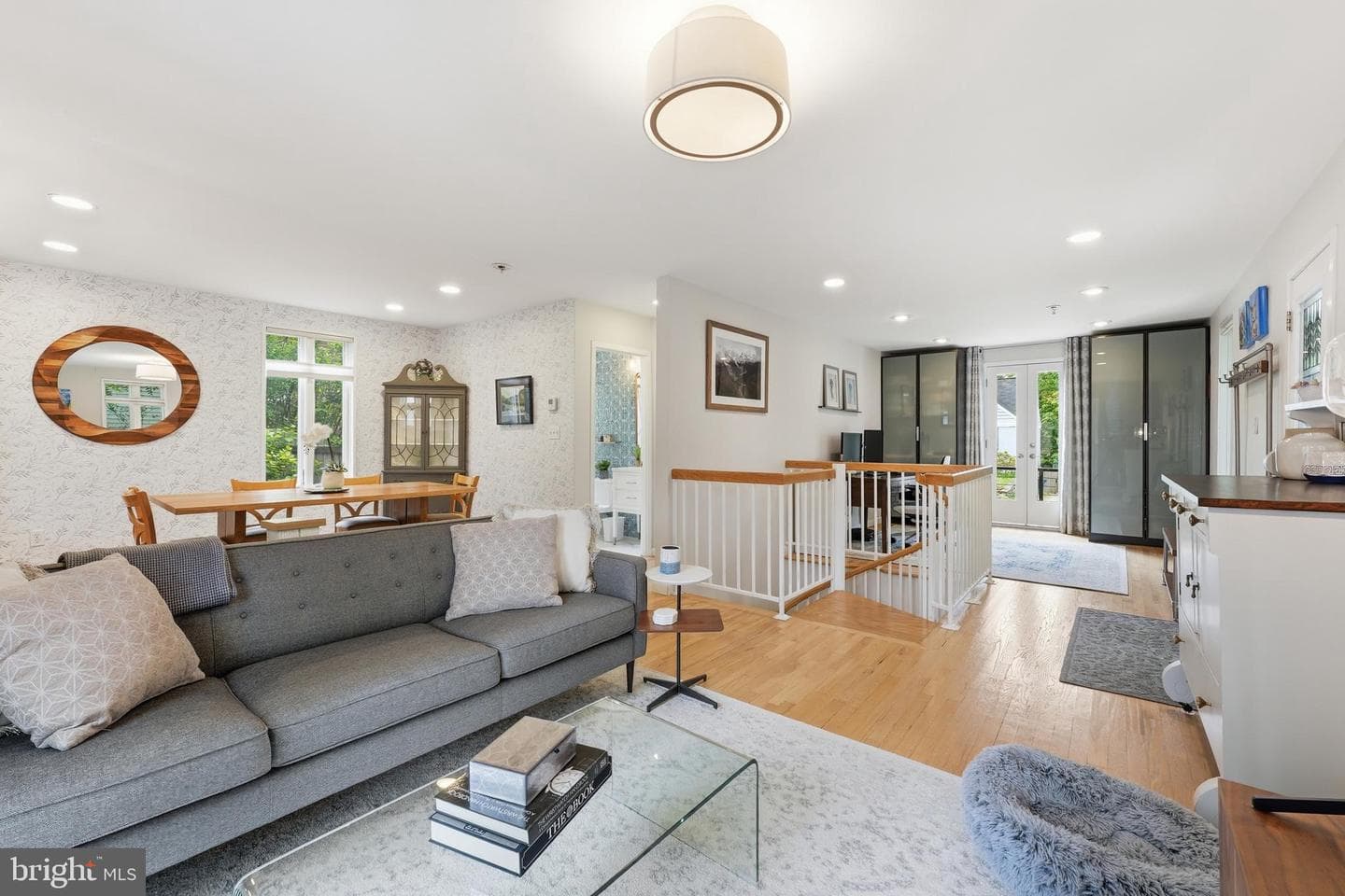 9109 Bradford Road photo 13
