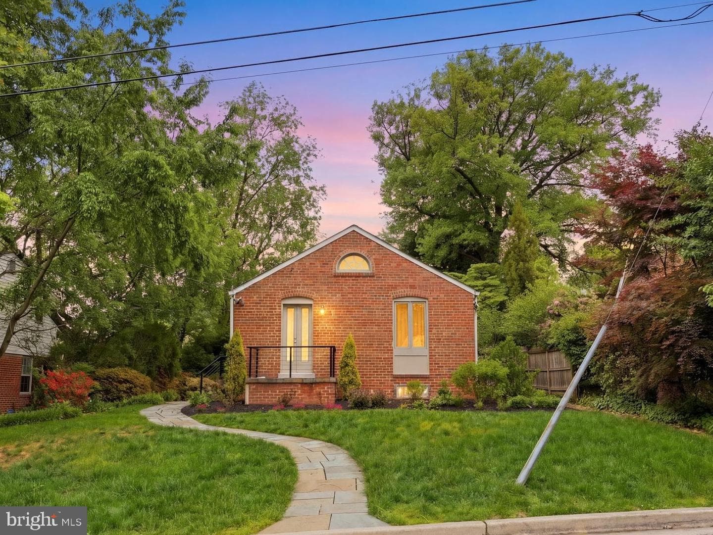 9109 Bradford Road photo 3