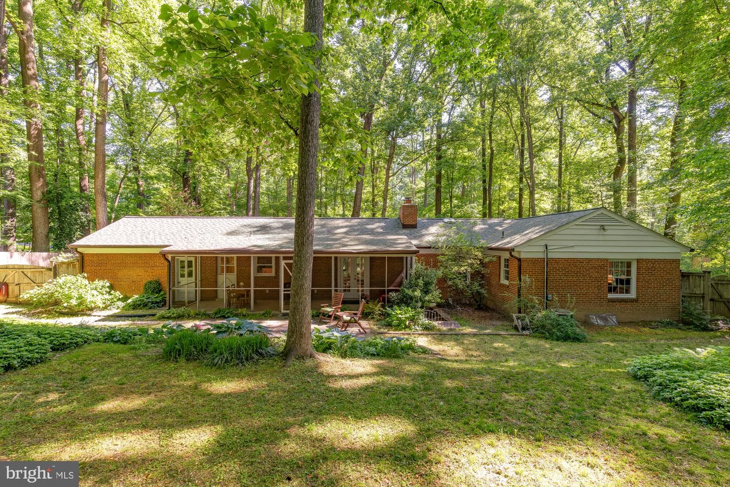 1109 Crowfoot Lane photo 3