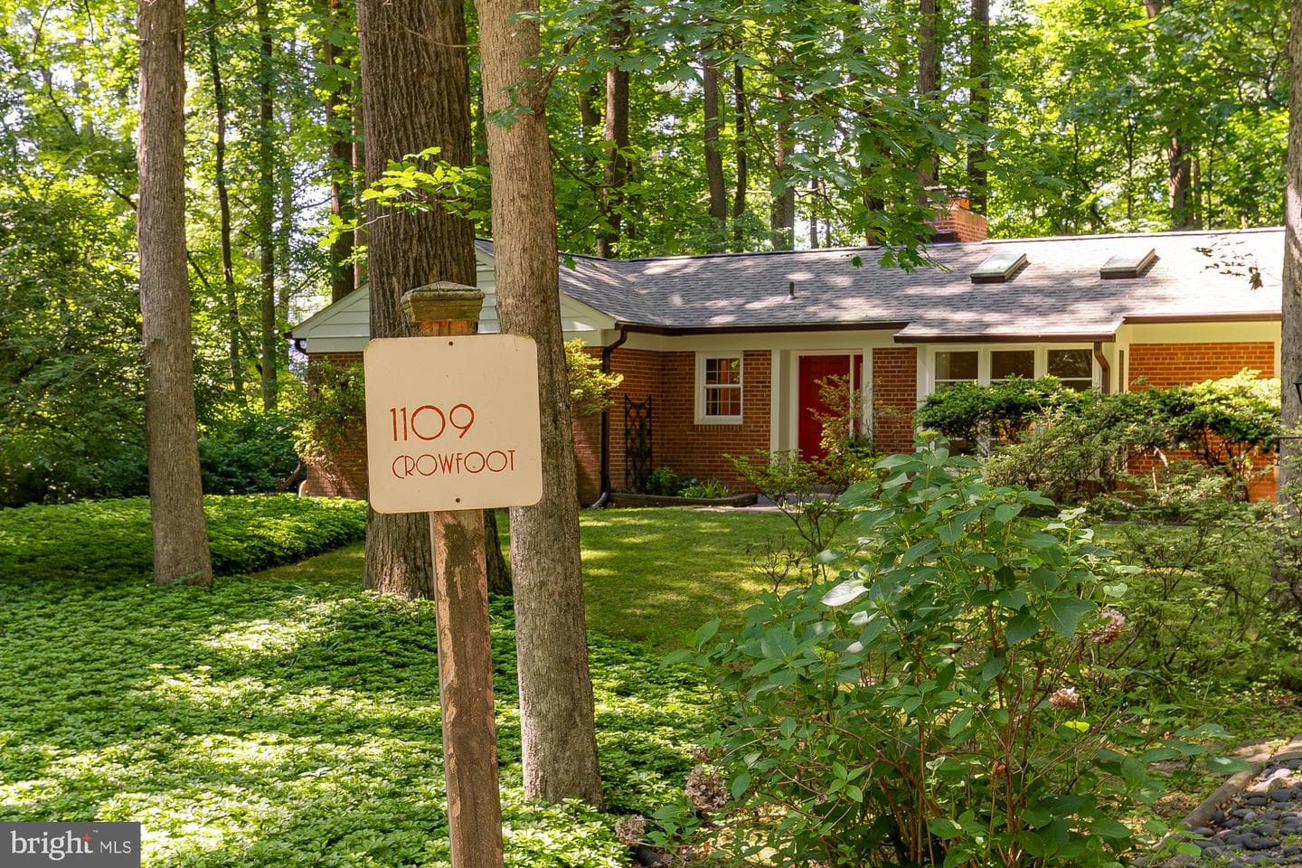 1109 Crowfoot Lane photo 43