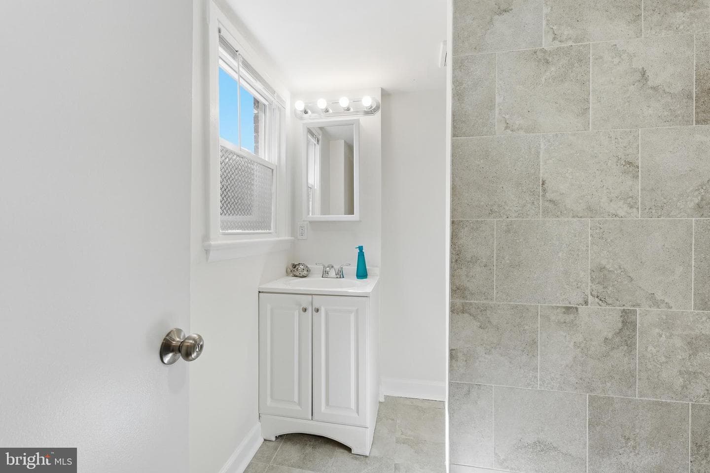 1105 Chiswell Lane photo 23