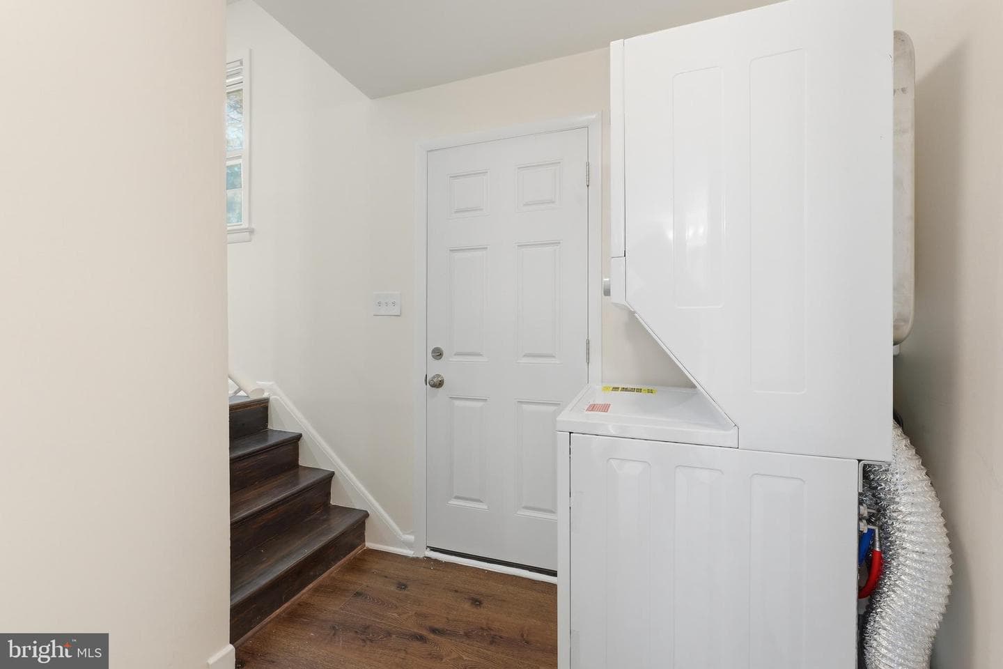 1105 Chiswell Lane photo 25