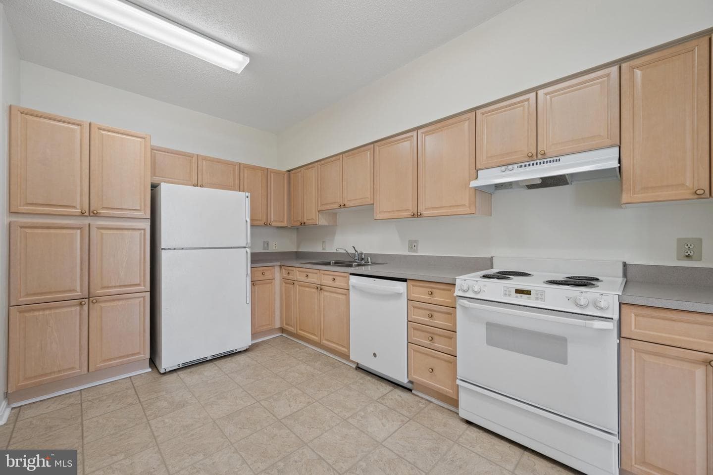 2904 N Leisure World Boulevard #308 photo 31