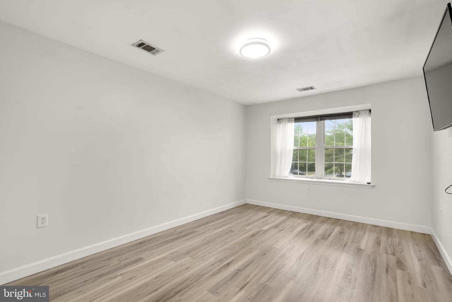 18328 Streamside Drive #304 photo 11