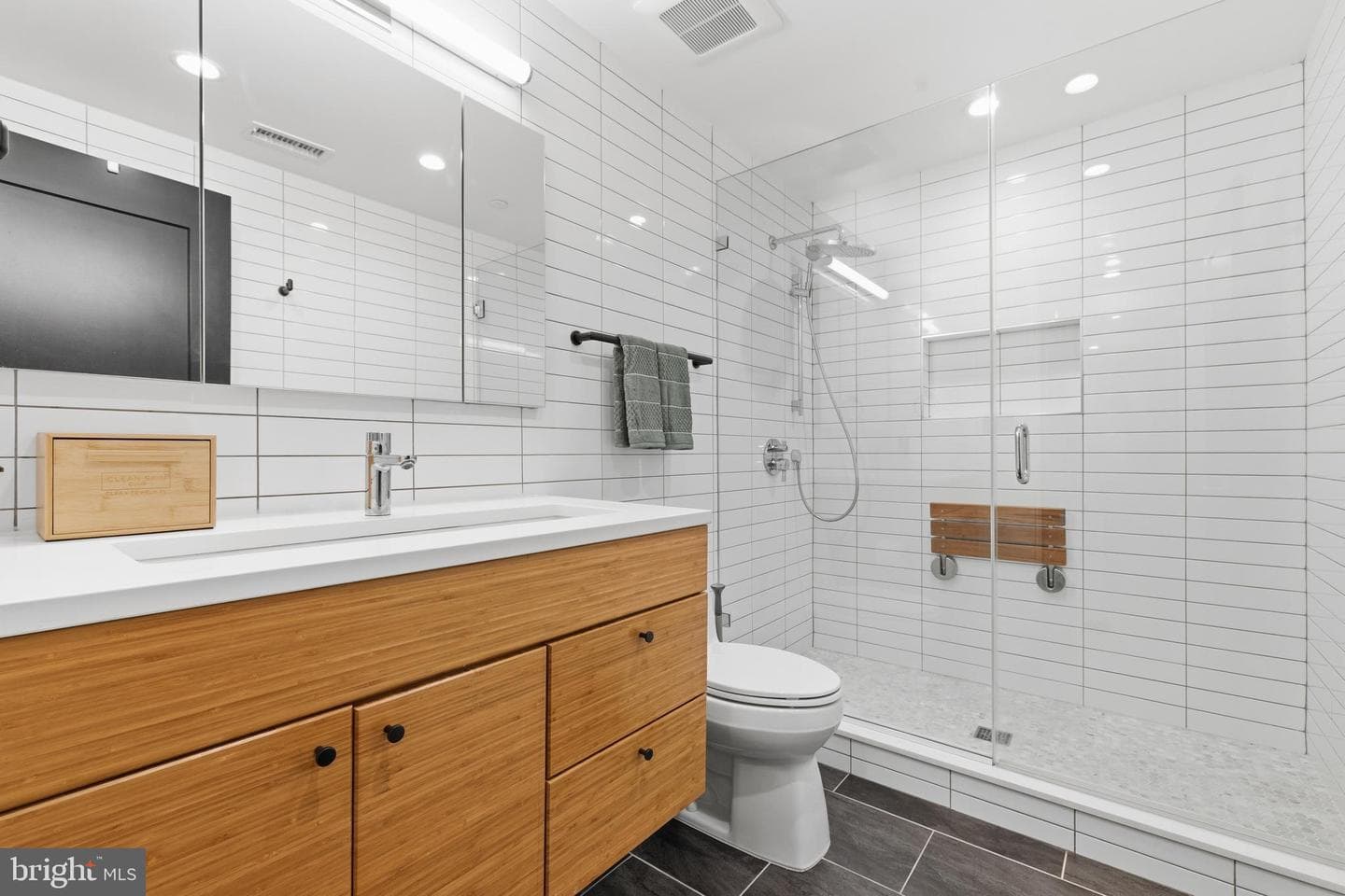 2701 Hume Drive #400 photo 23