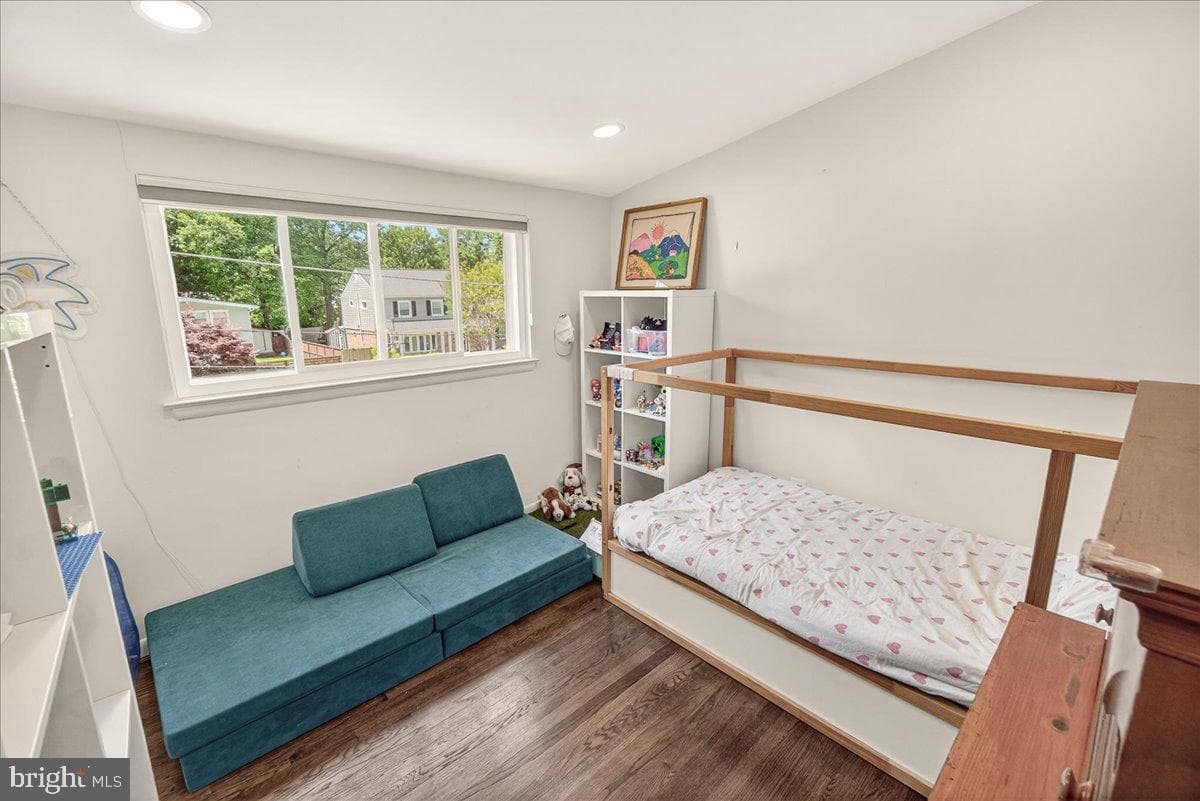 707 Hyde Road photo 30