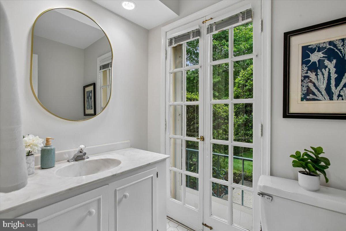 9208 Fall River Lane photo 18