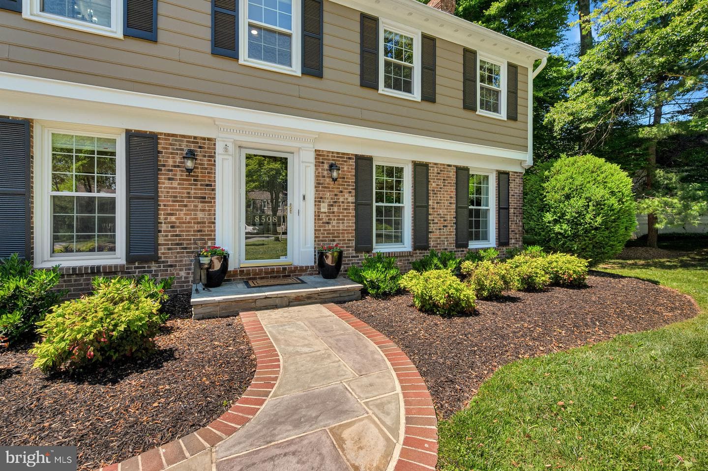 8508 Scarboro Court photo 3