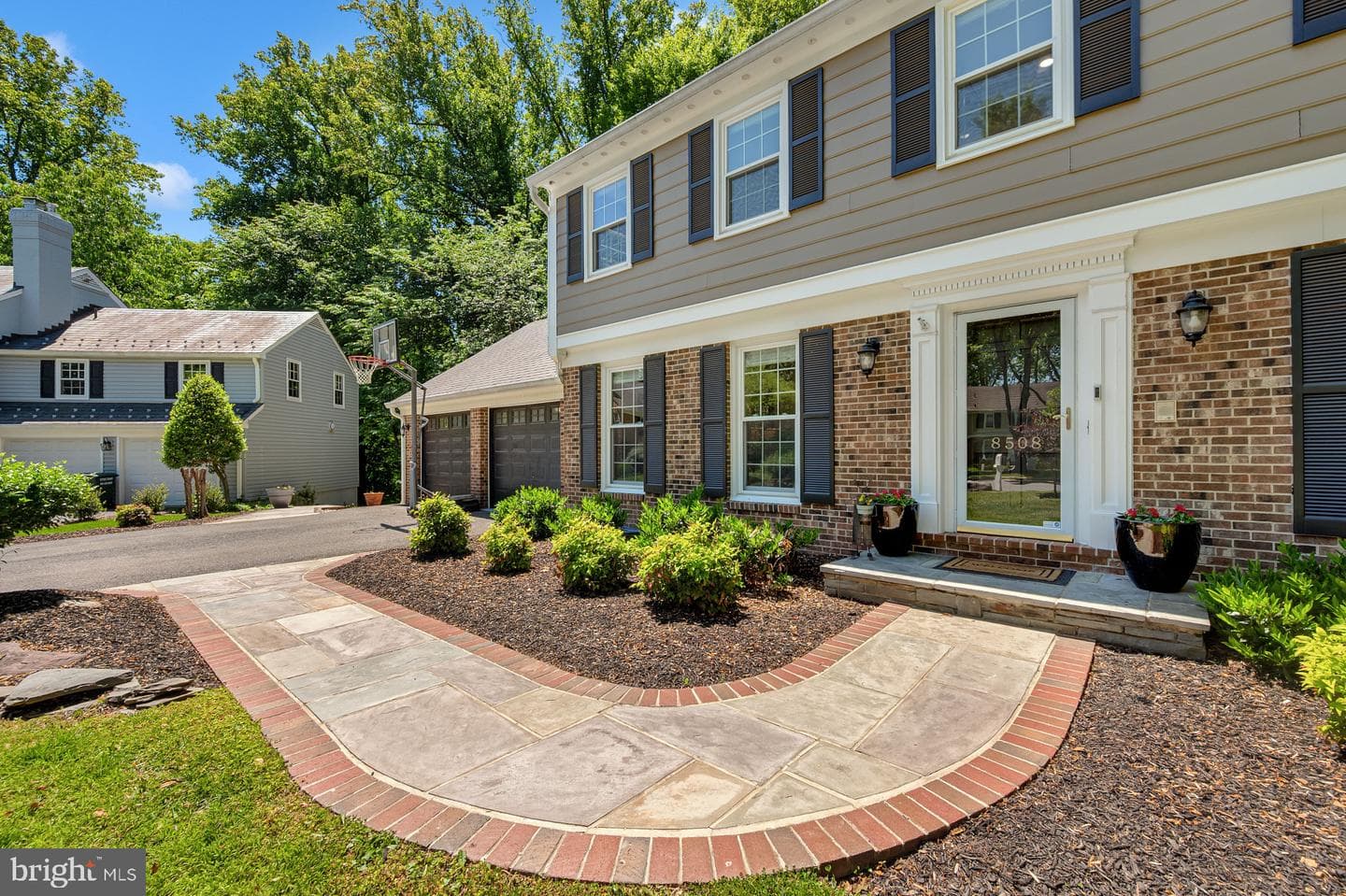 8508 Scarboro Court photo 4
