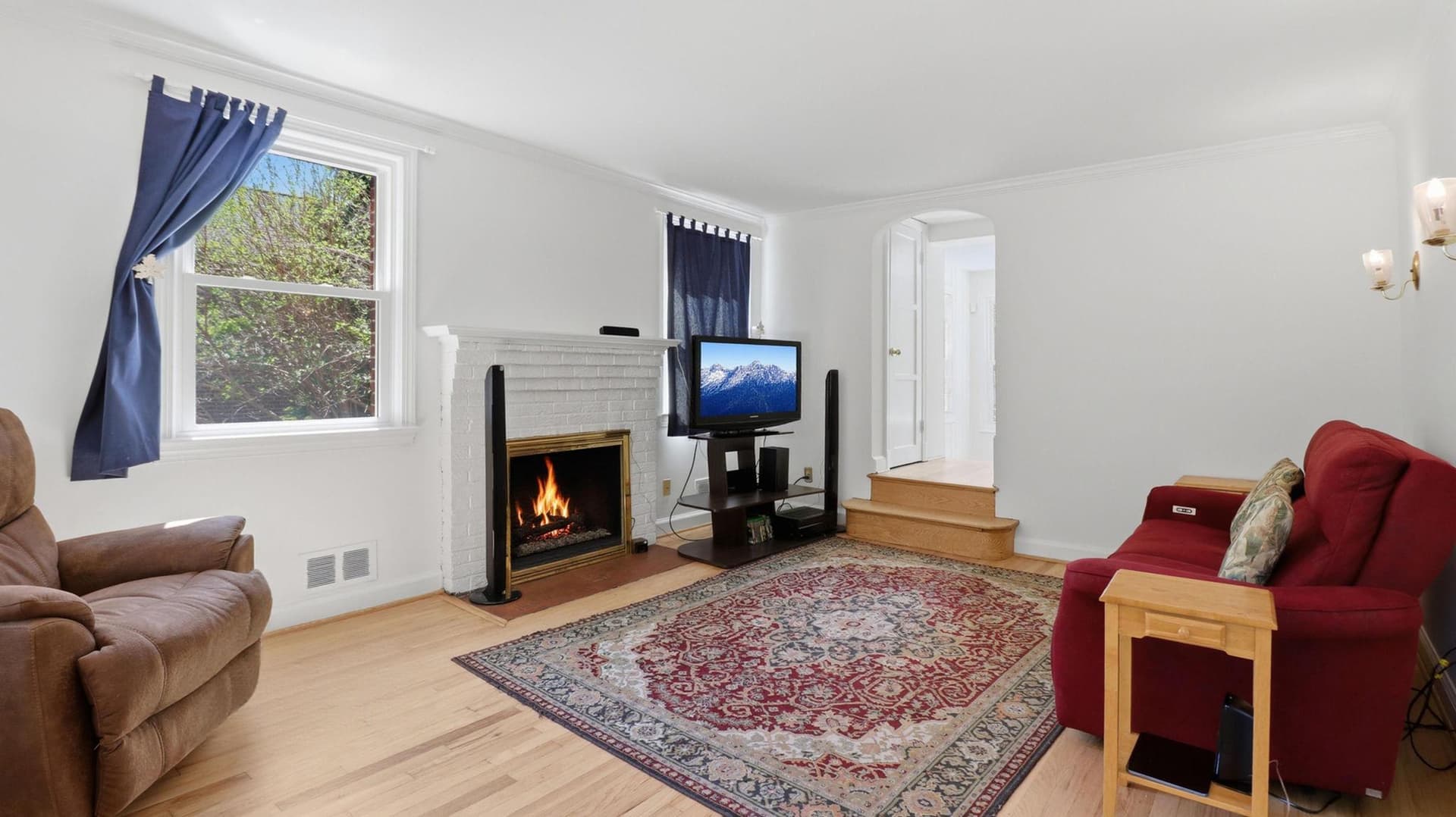 11708 Galt Avenue photo 8
