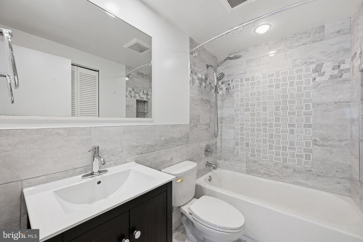 9685 Brassie Way photo 16