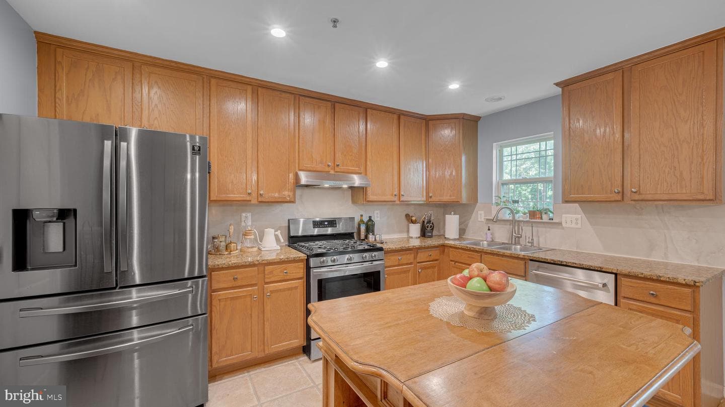 125 Emory Woods Court photo 12