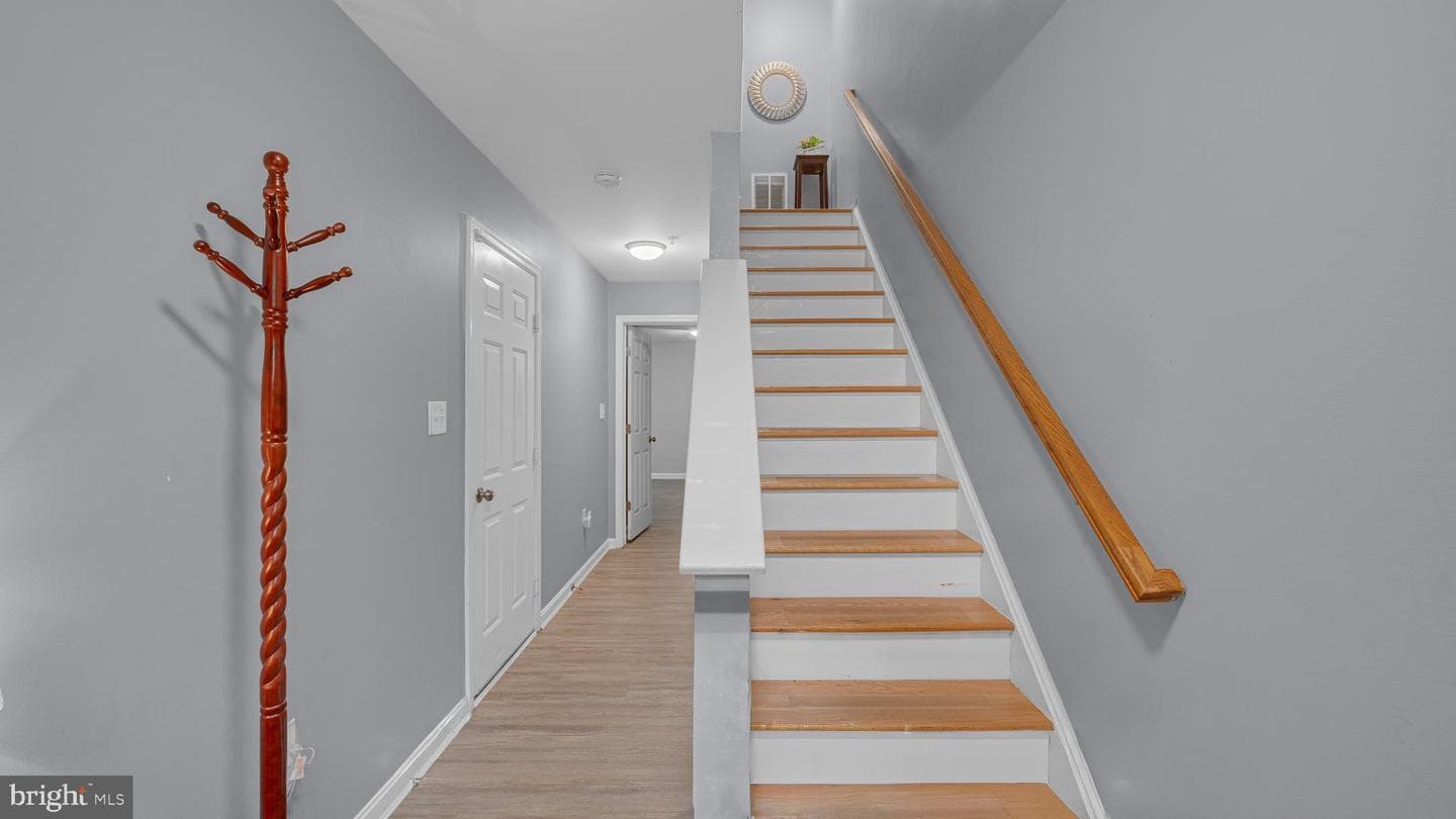 125 Emory Woods Court photo 3