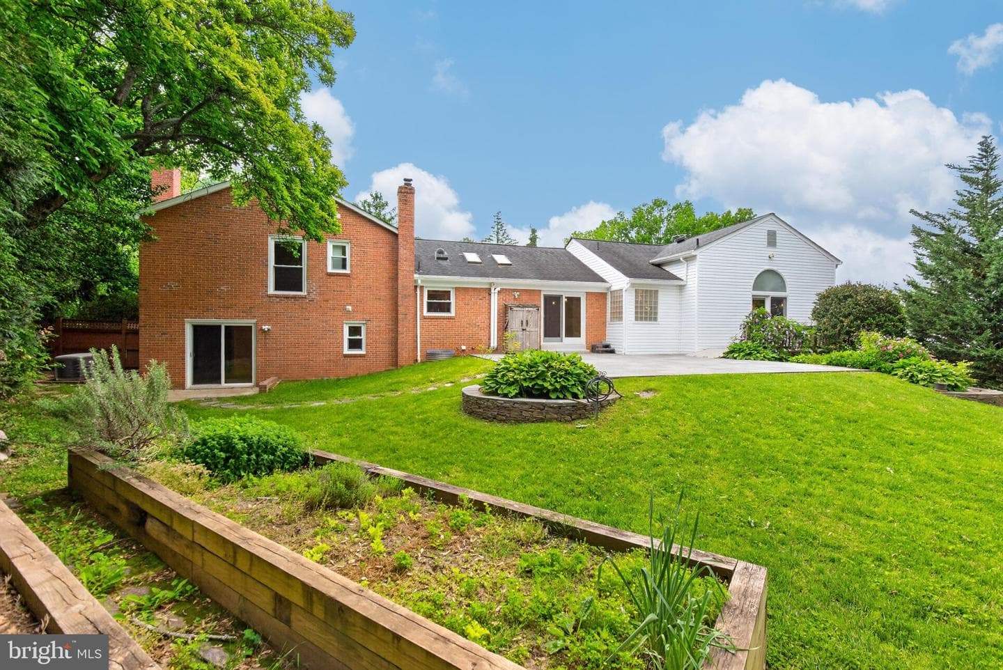 13601 Valley Drive photo 30
