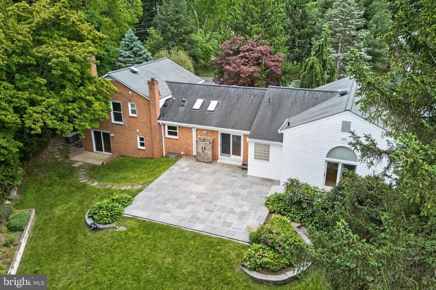 13601 Valley Drive photo 38