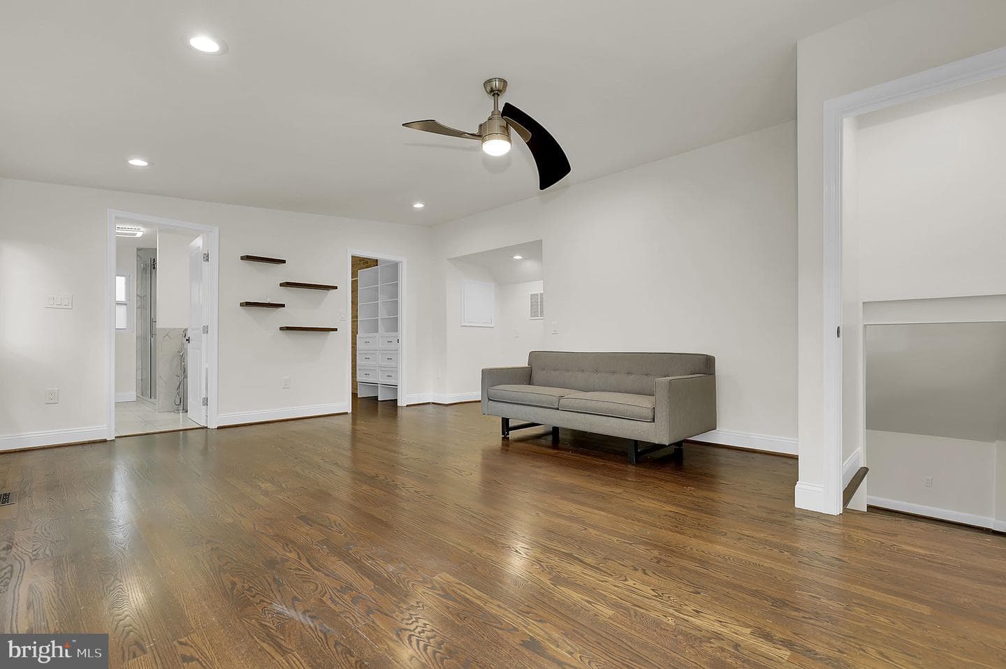 8407 Hartford Avenue photo 28