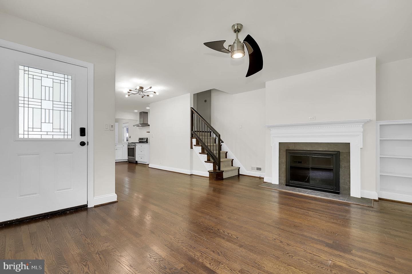 8407 Hartford Avenue photo 5
