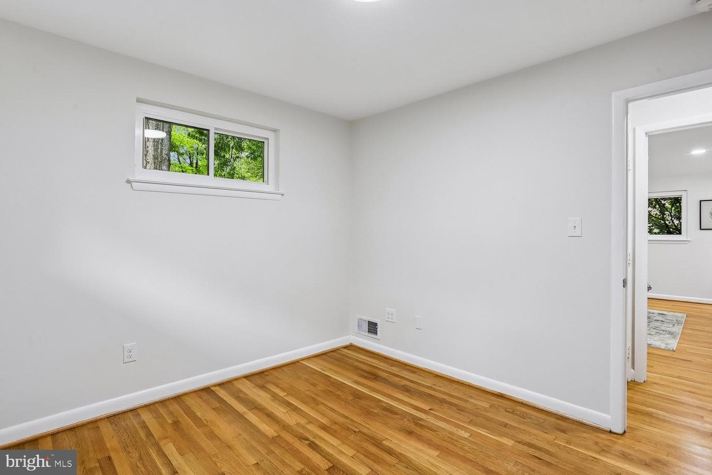 907 Hoyt Street photo 33