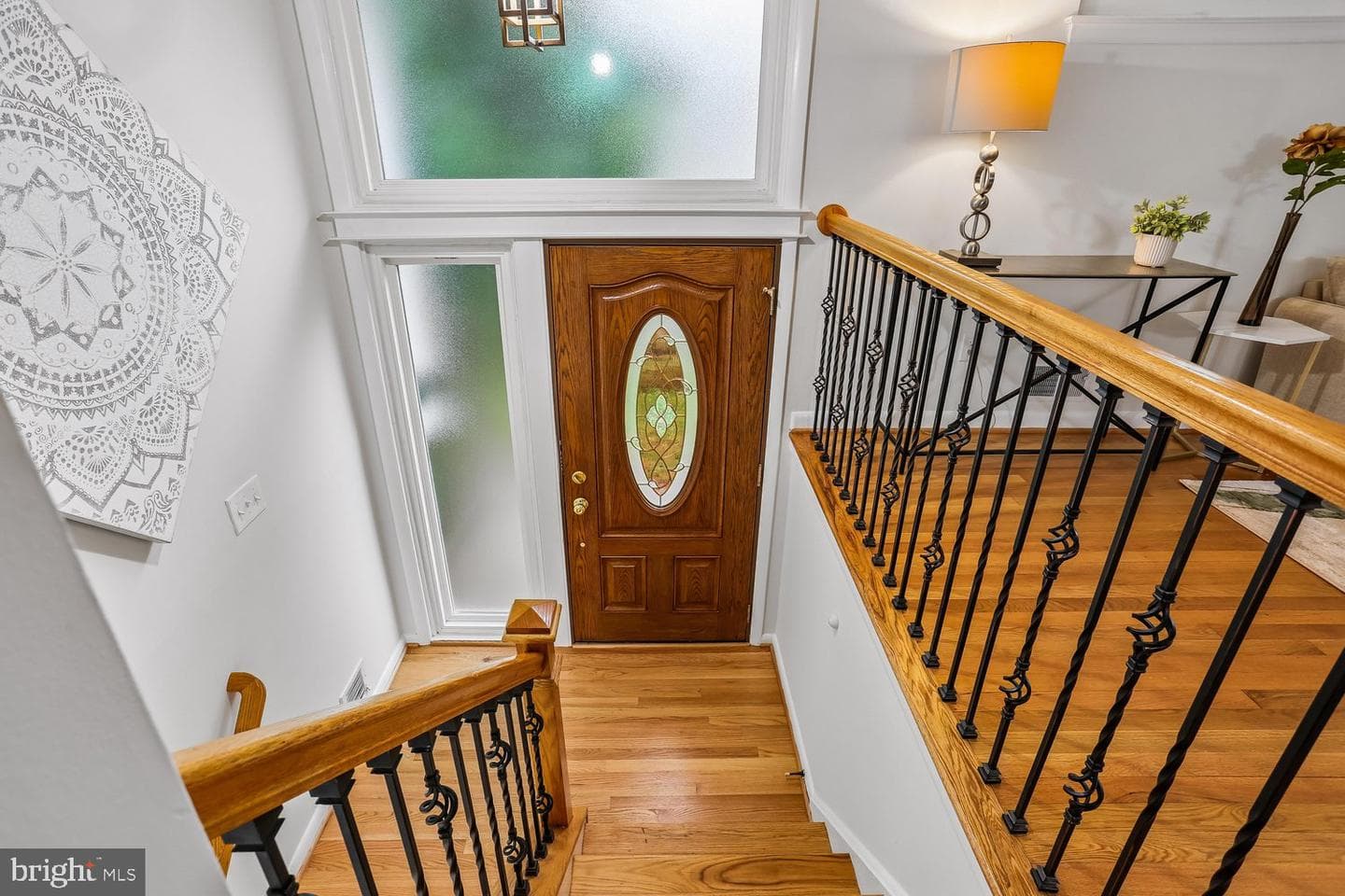 907 Hoyt Street photo 5