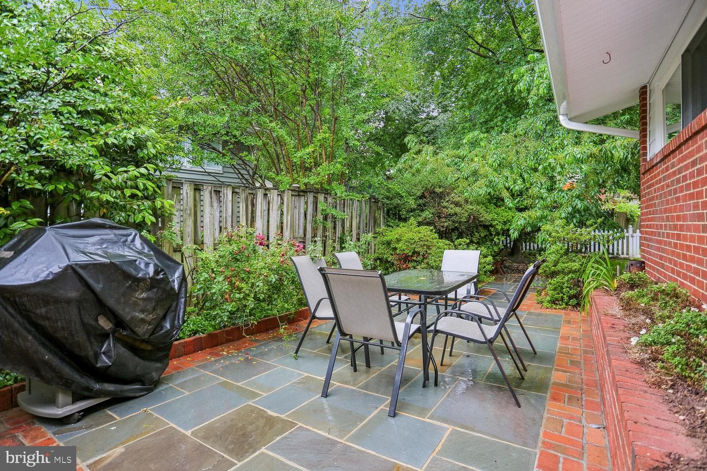 907 Hoyt Street photo 57