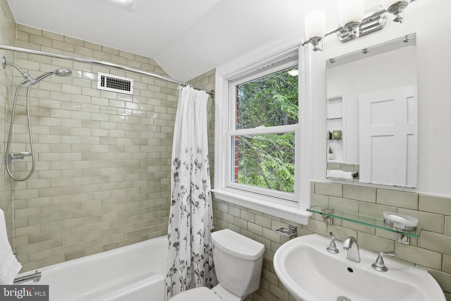 9601 Bruce Drive photo 24