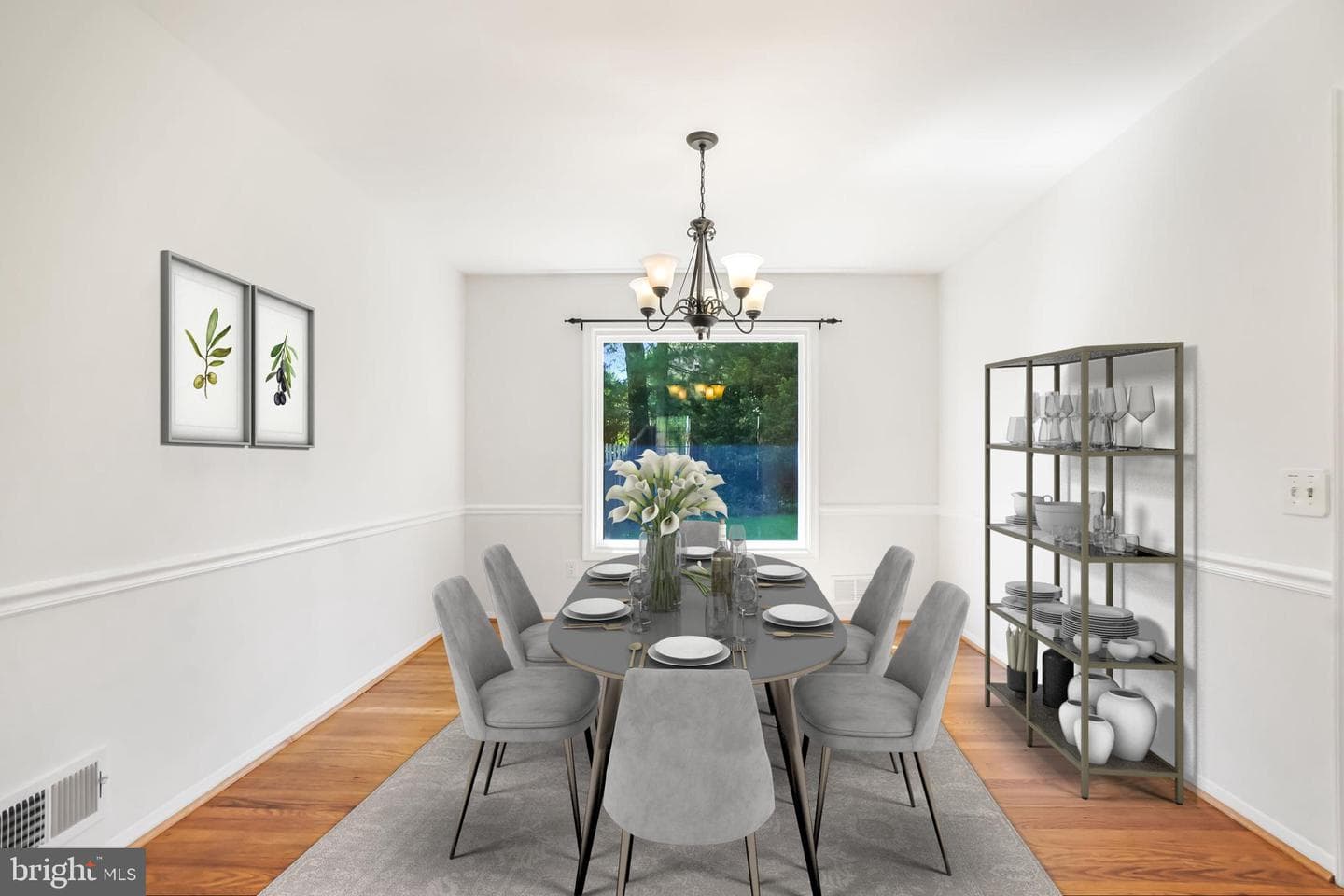 9120 Paddock Ln photo 10