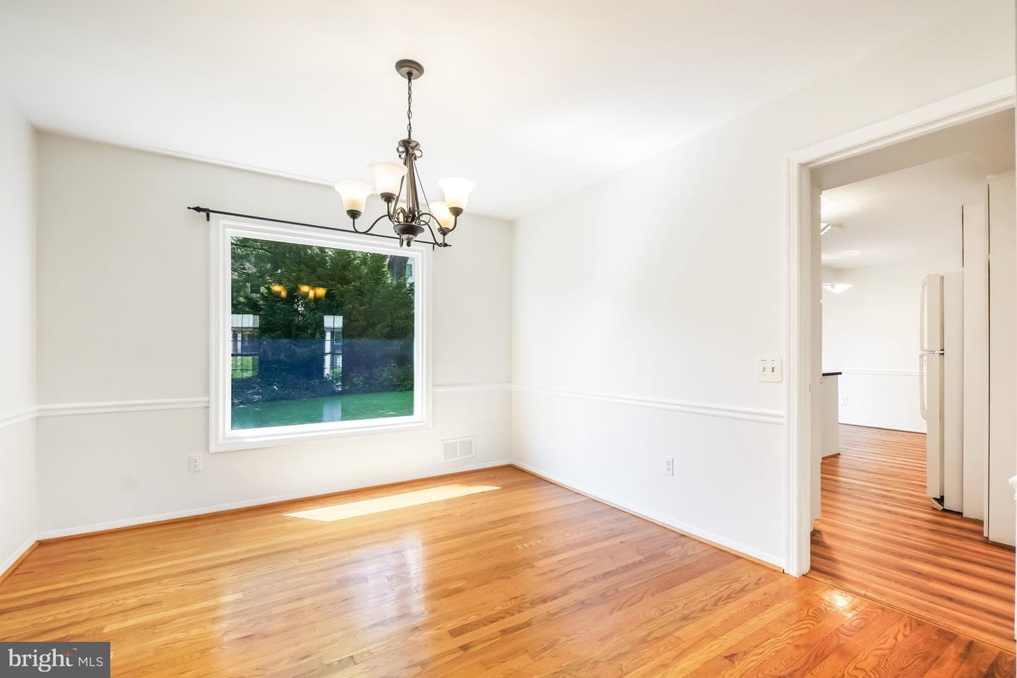 9120 Paddock Ln photo 12