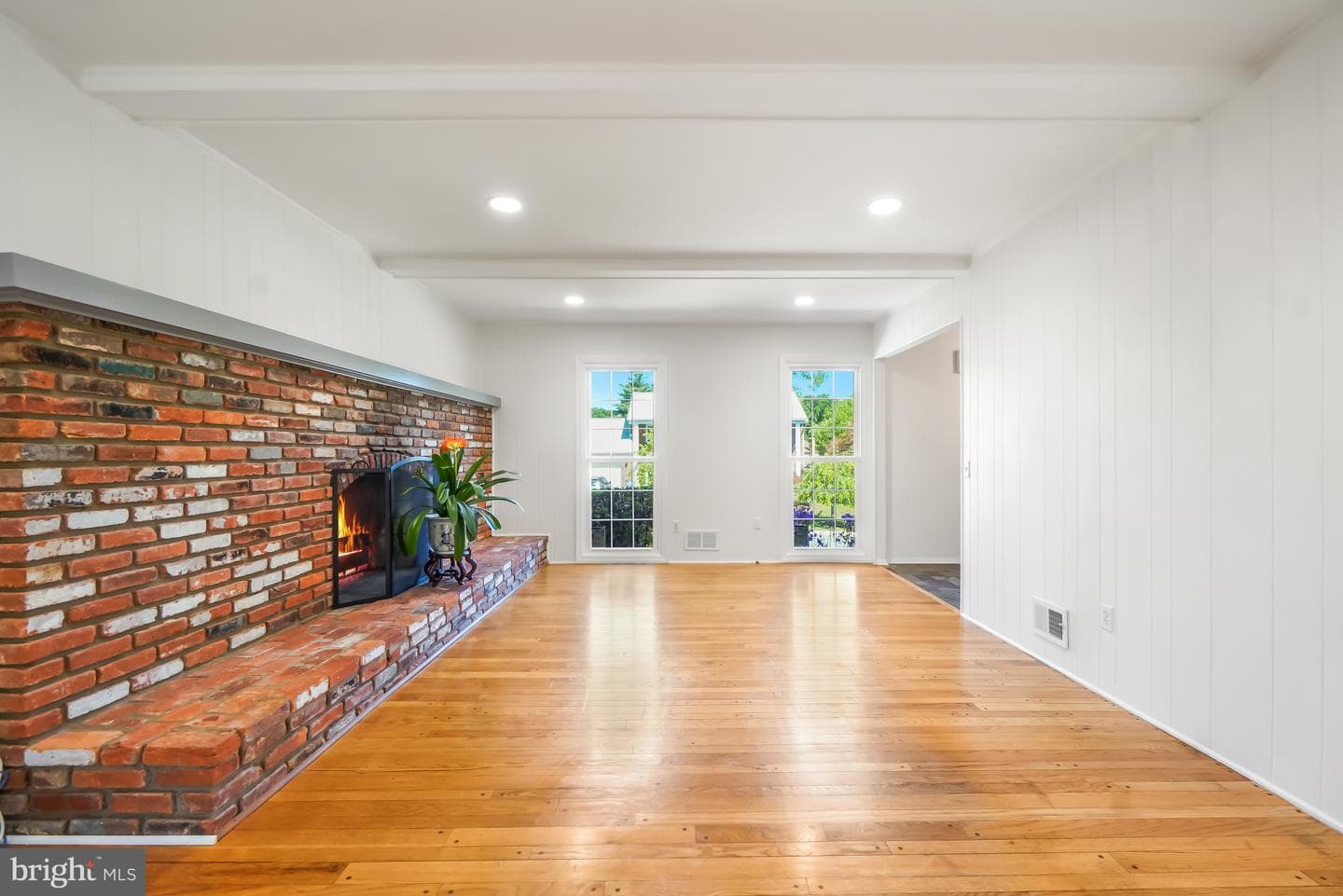 9120 Paddock Ln photo 19