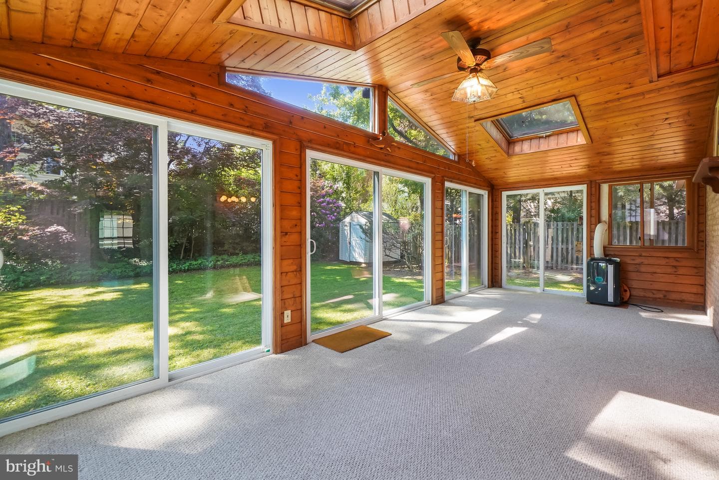 9120 Paddock Ln photo 26