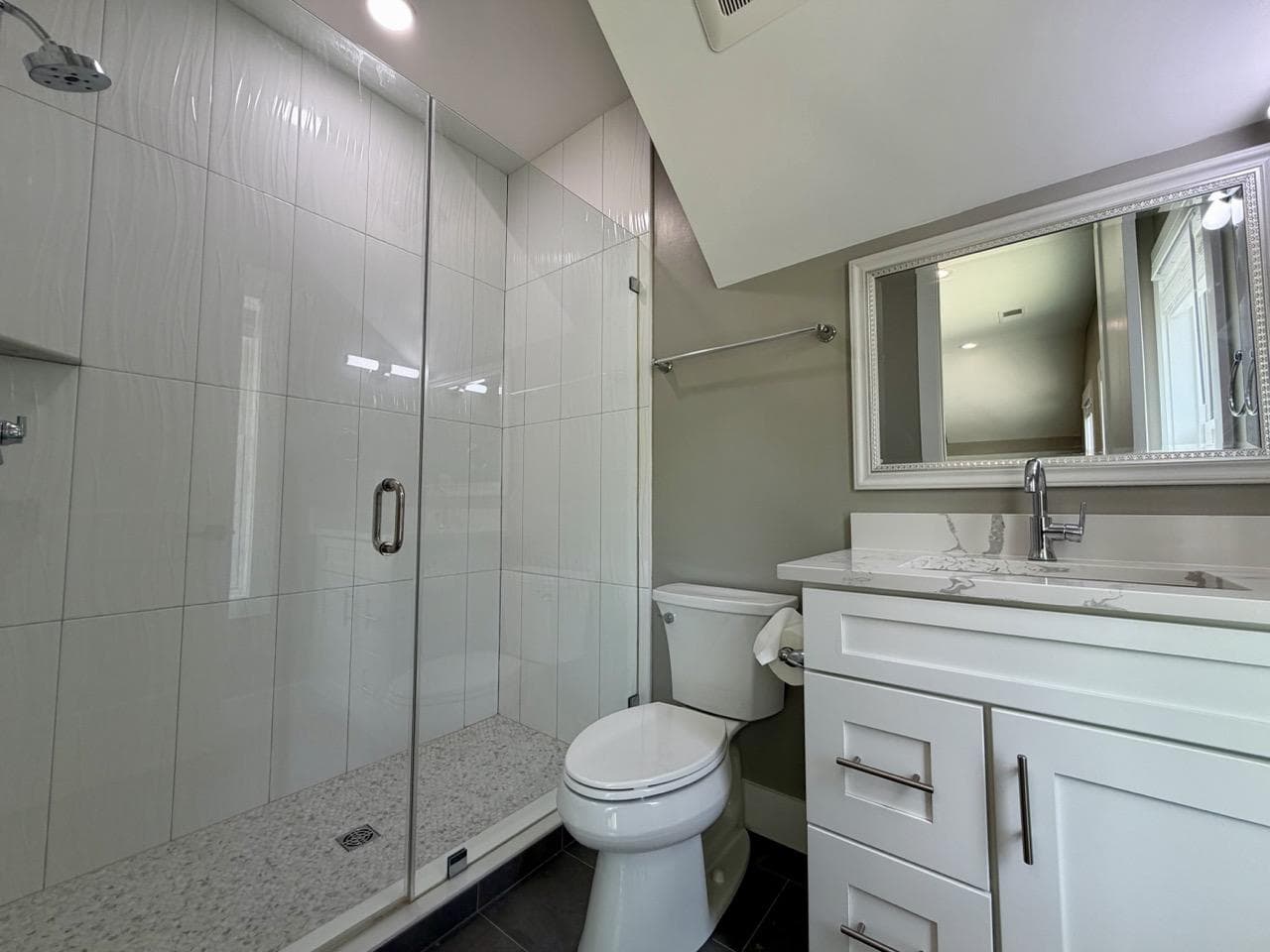 5514 Mckinley Street photo 26