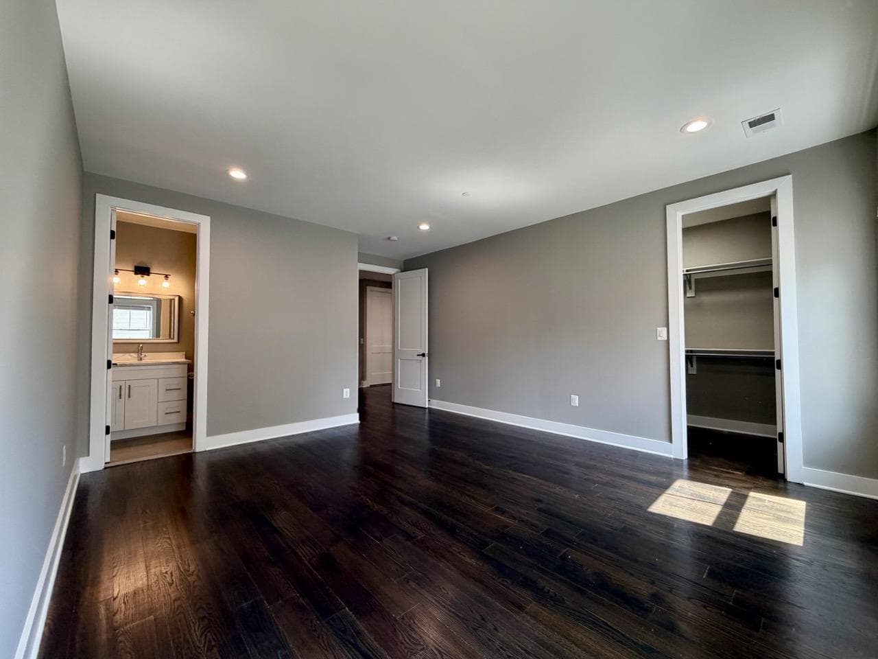 5514 Mckinley Street photo 28