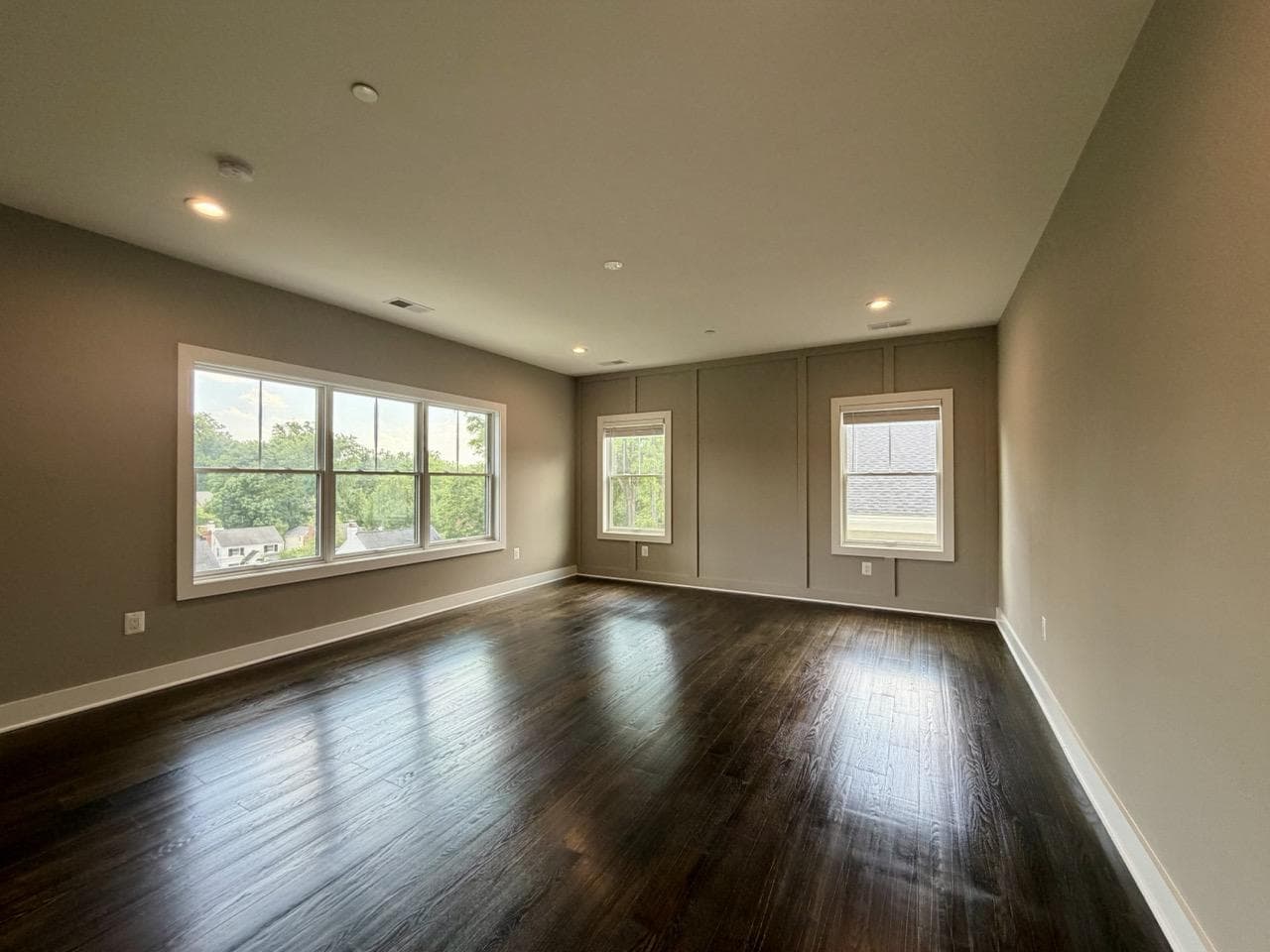 5514 Mckinley Street photo 30
