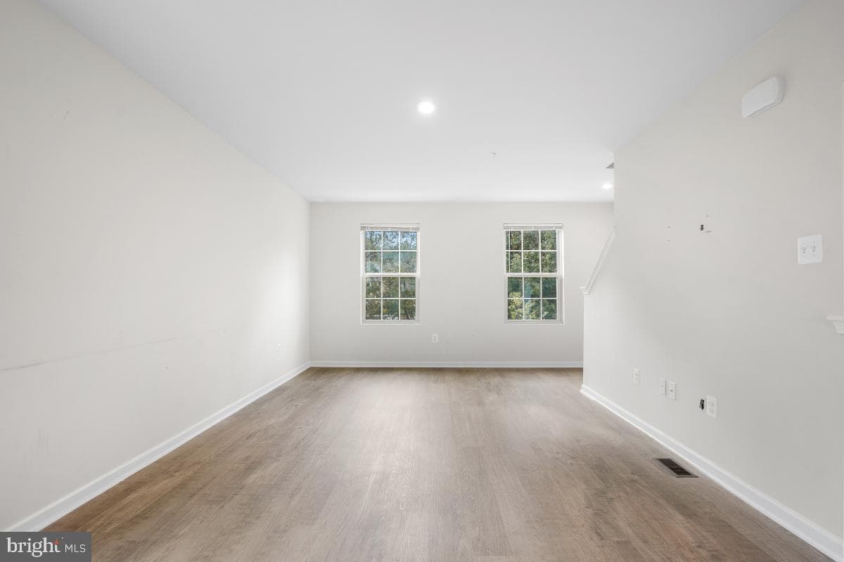 9556 Autumn Berry Place photo 11