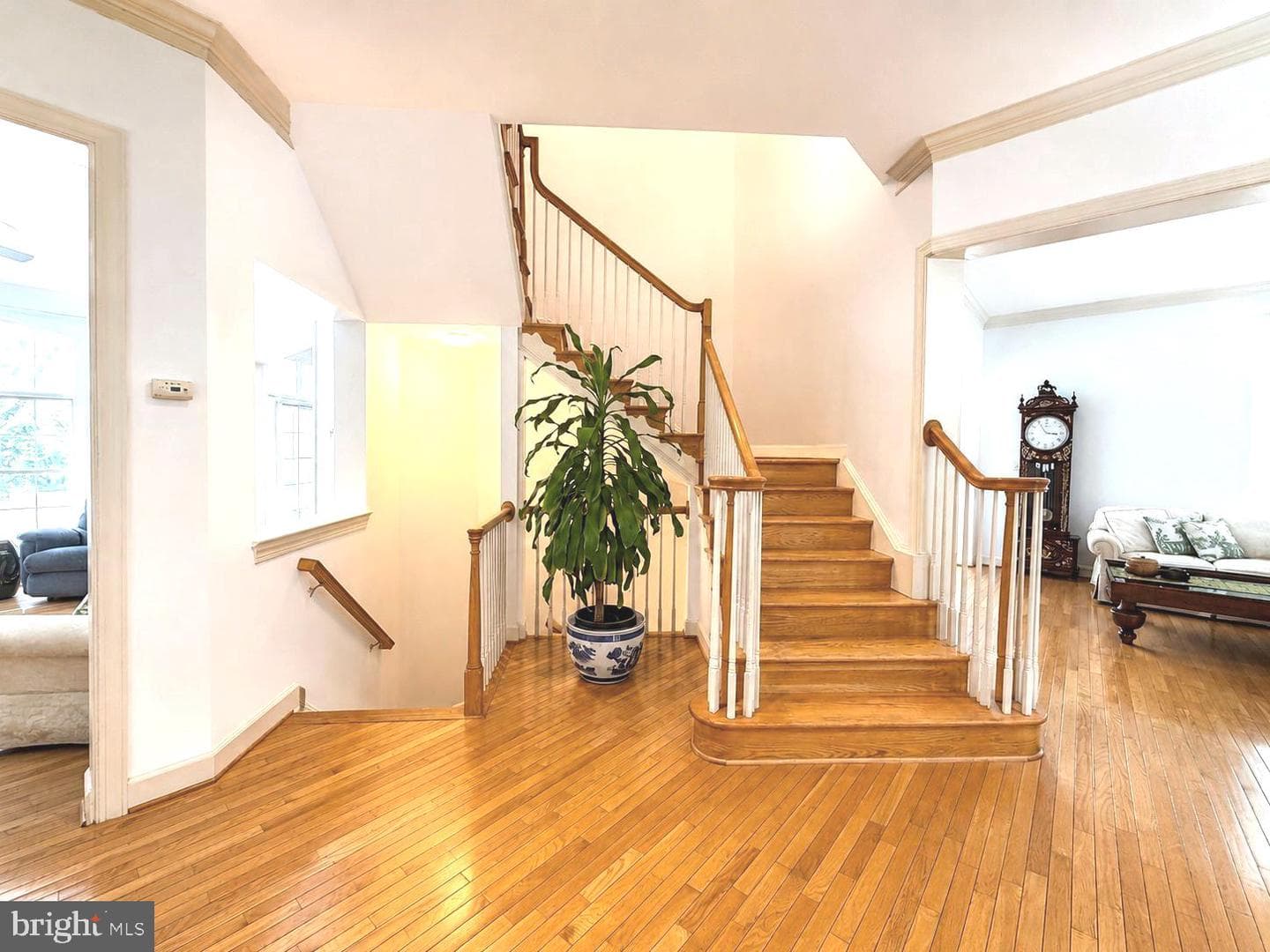 308 Barnside Place photo 10