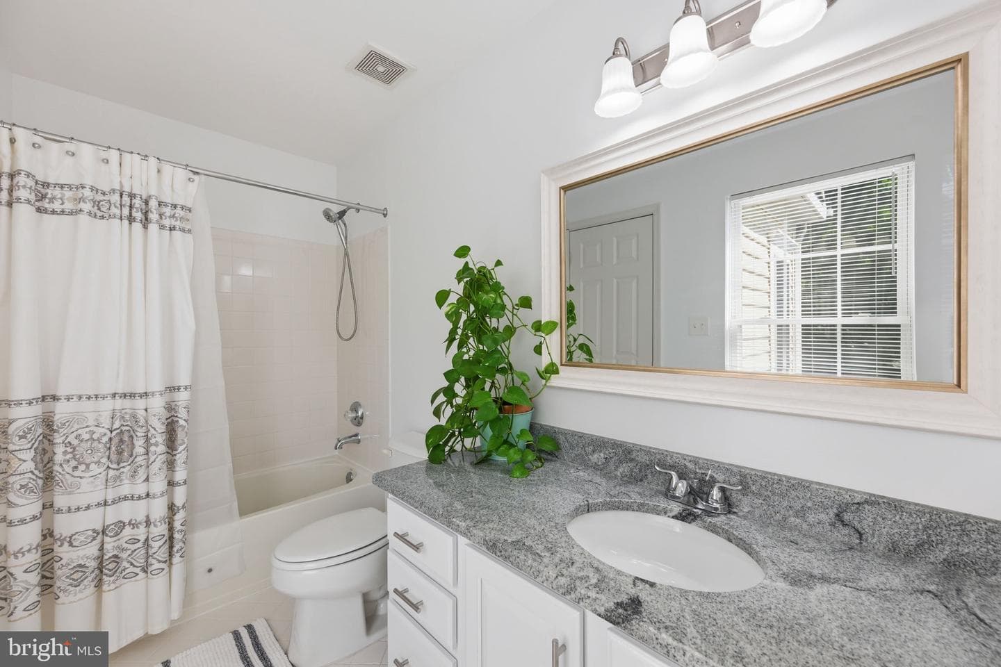 308 Barnside Place photo 37