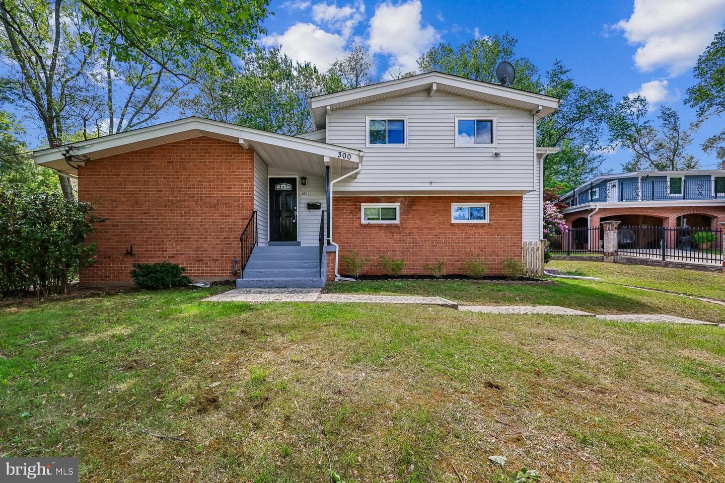 300 Gilsan Ct photo 1
