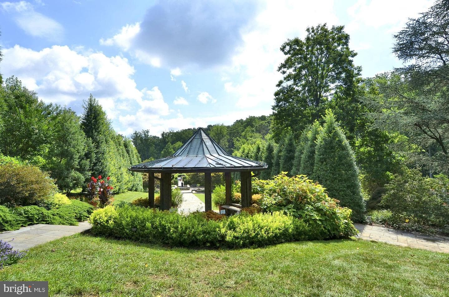 300 Gilsan Ct photo 109