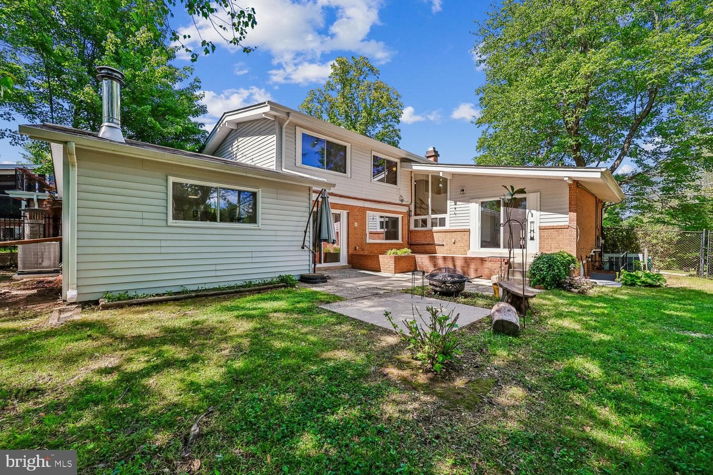 300 Gilsan Ct photo 16