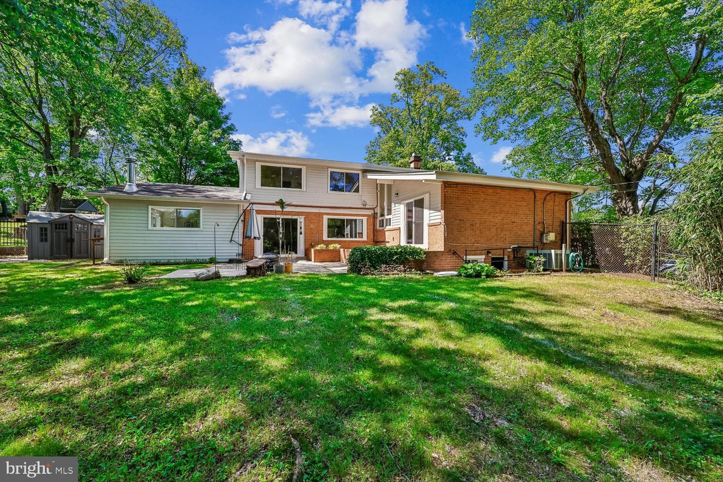 300 Gilsan Ct photo 18