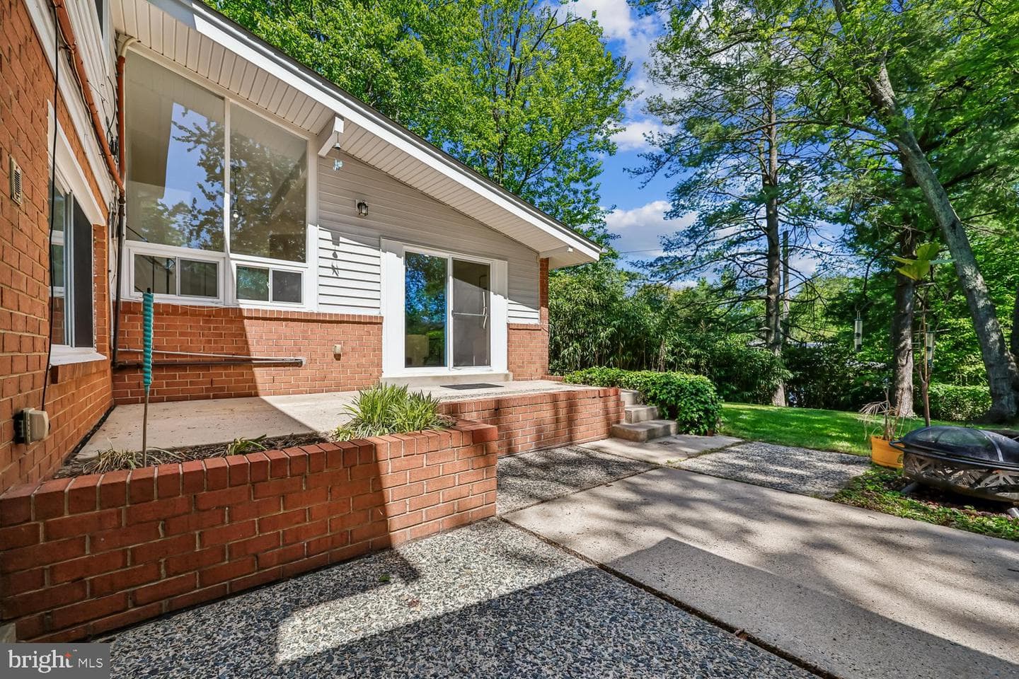300 Gilsan Ct photo 24