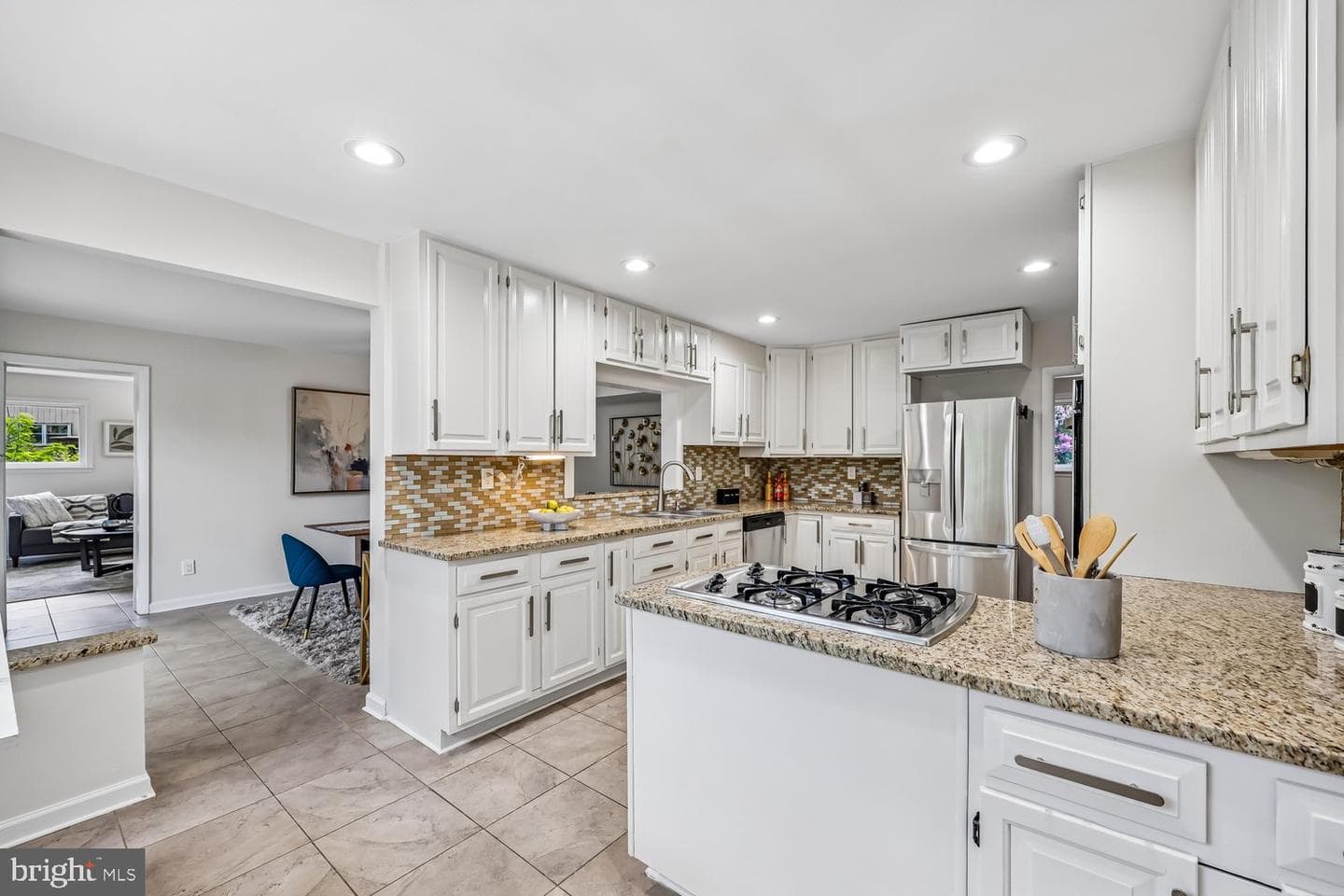 300 Gilsan Ct photo 43