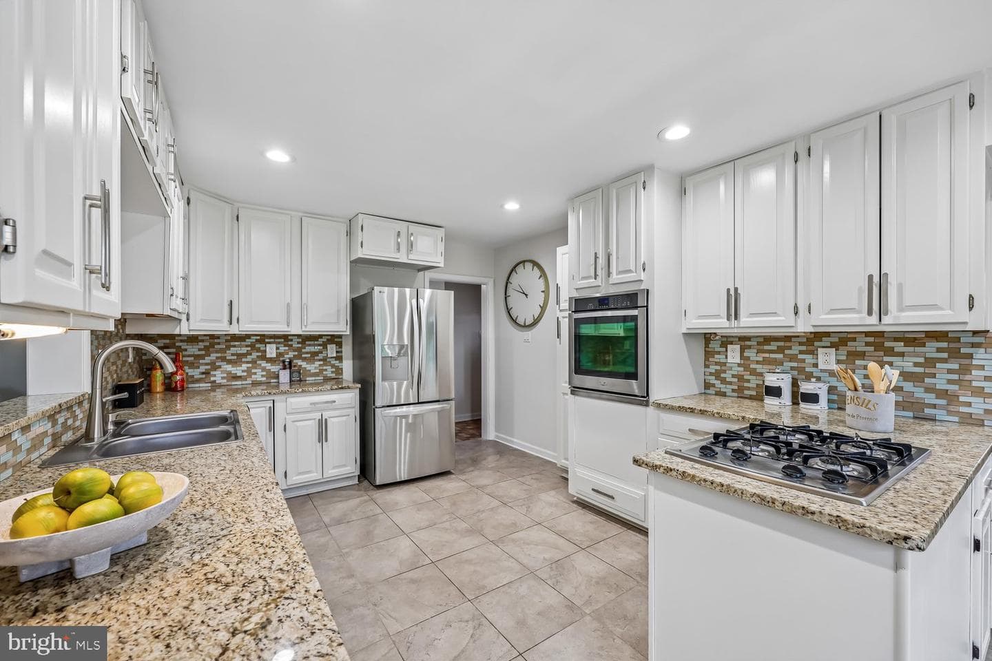 300 Gilsan Ct photo 45