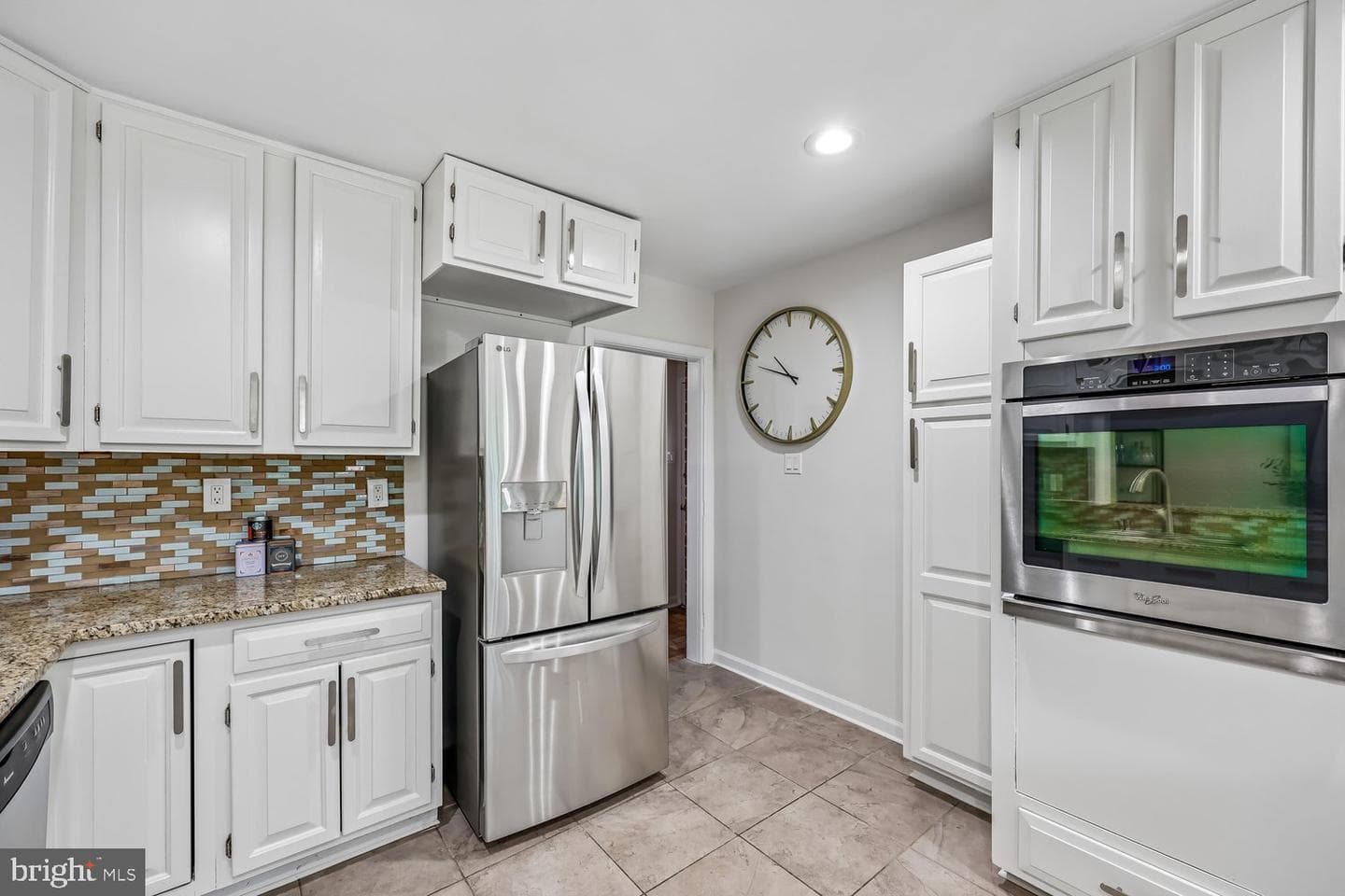 300 Gilsan Ct photo 47