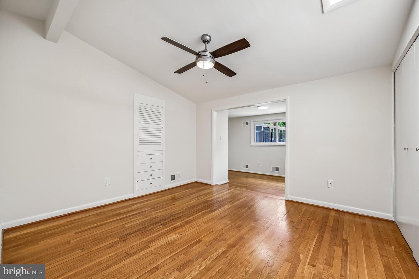 300 Gilsan Ct photo 70