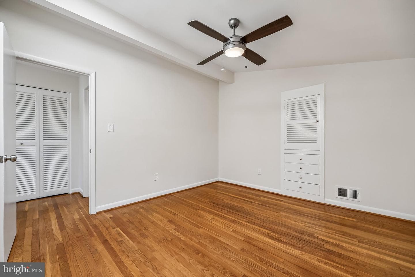 300 Gilsan Ct photo 73