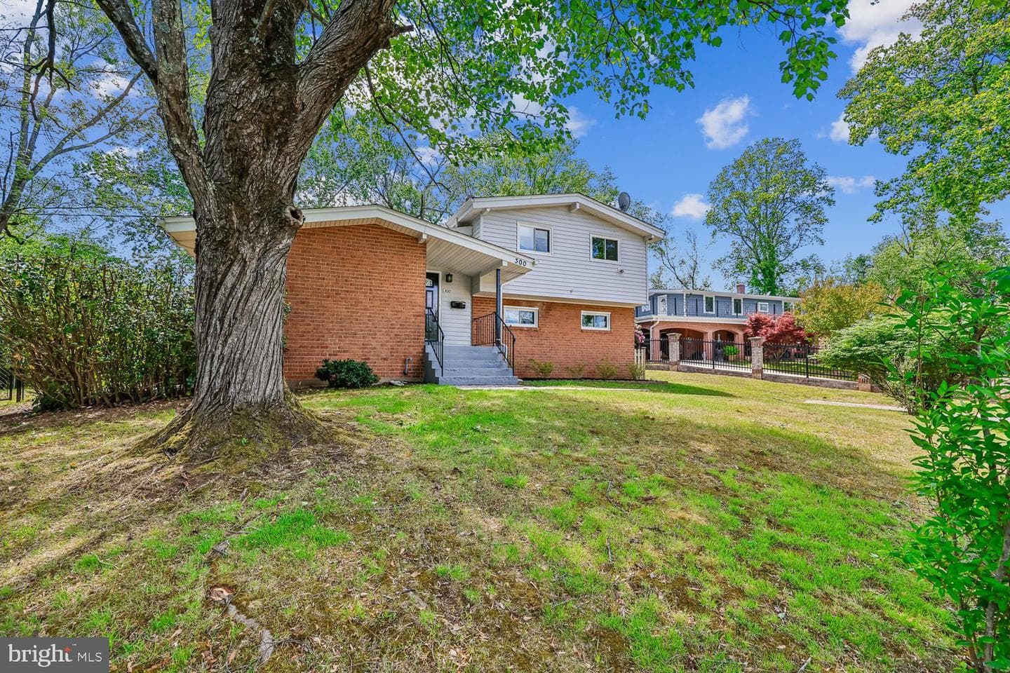 300 Gilsan Ct photo 8