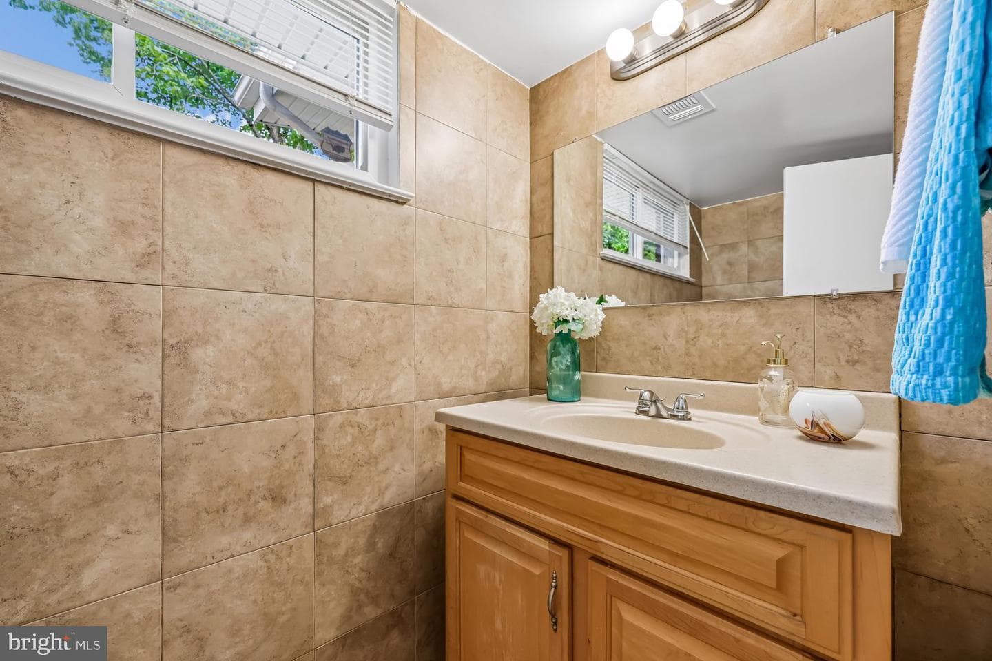 300 Gilsan Ct photo 83