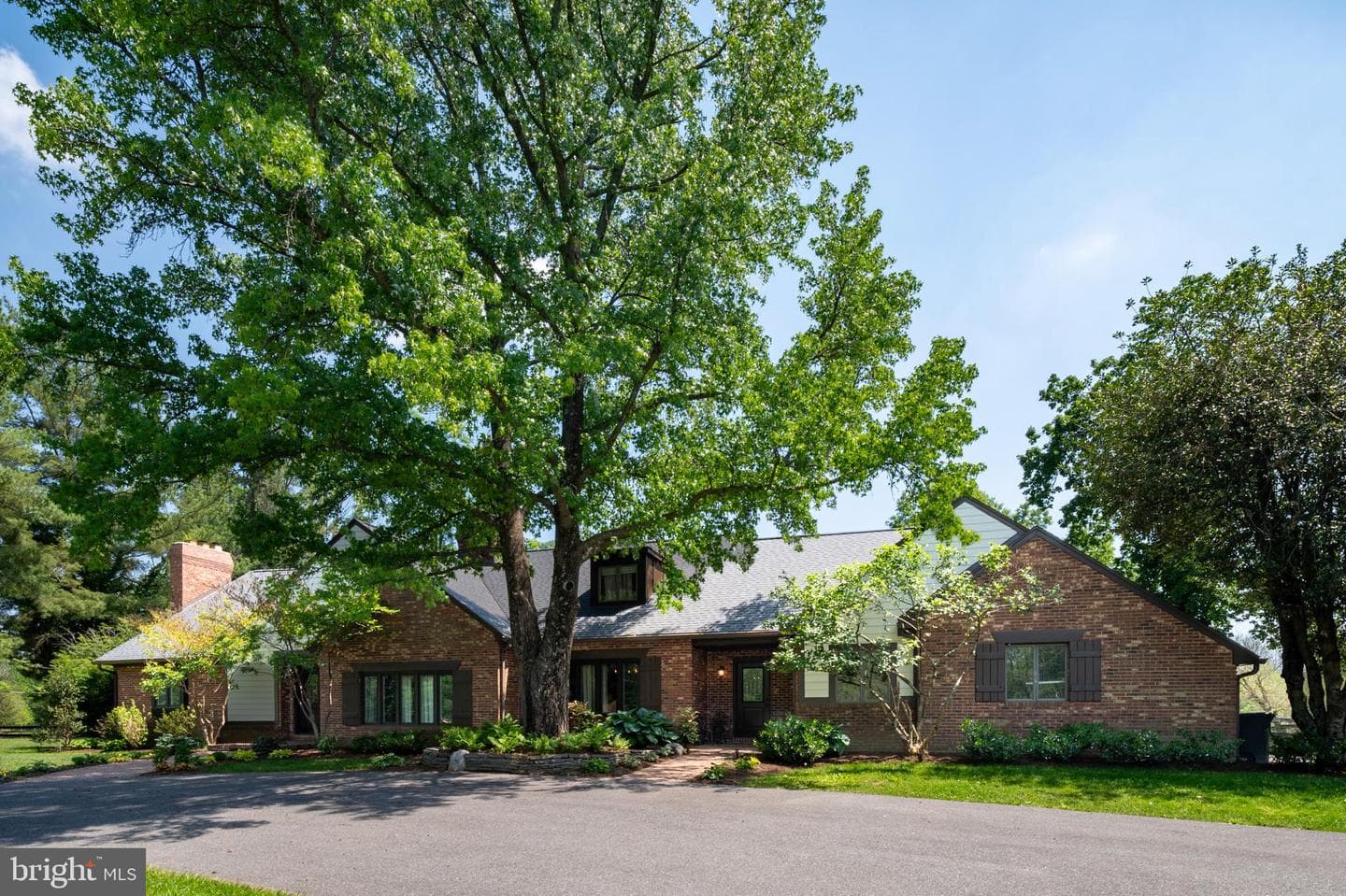 120 Ashton Oaks Court photo 3