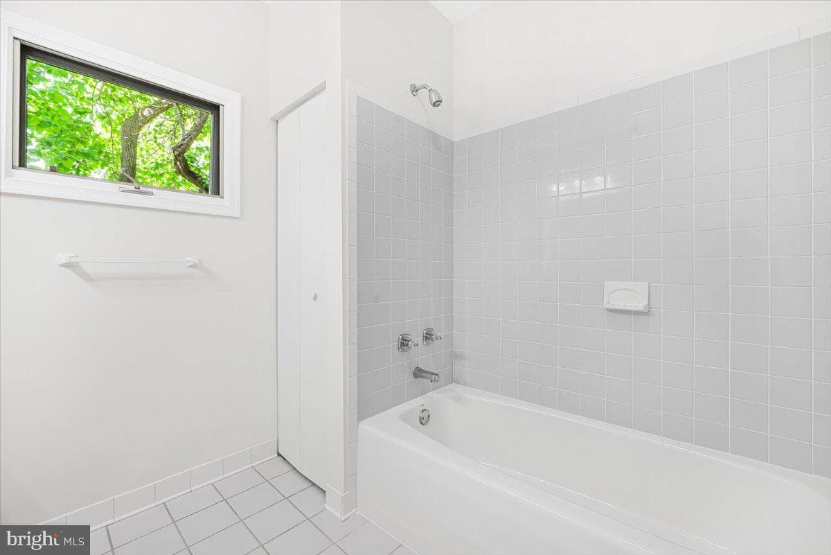 4405 Clearbrook Lane photo 21